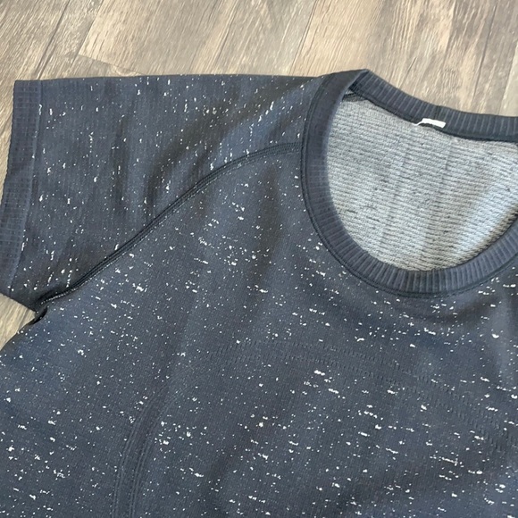 Lululemon Swiftly Tech Short Sleeve - Picture 4 of 6